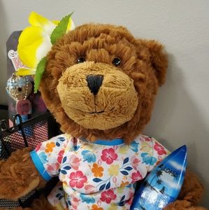 Meet your Posher, Ema